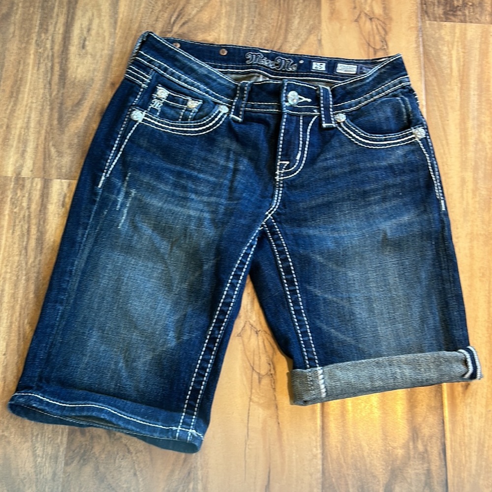 Low Rise Miss Me Shorts - Picture 3 of 4